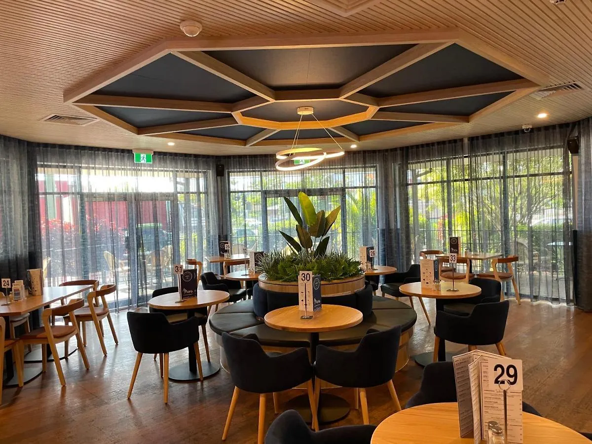***  Meadowbrook Hotel Brisbane Loganlea Australia