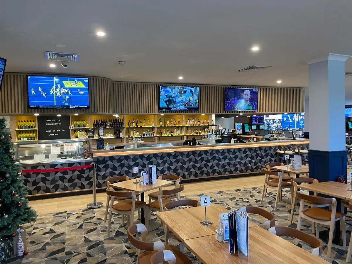 Meadowbrook Hotel Brisbane Loganlea 3*,  Australia