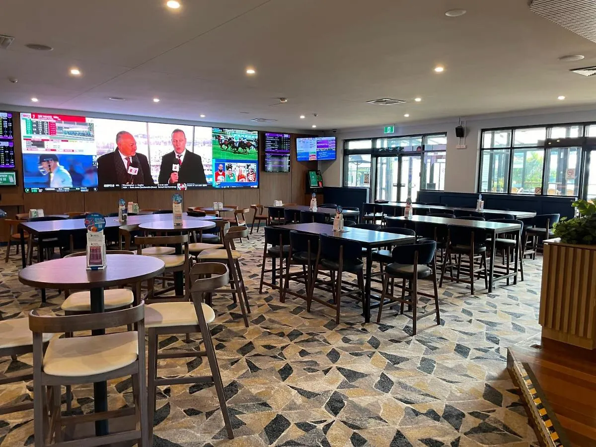 Meadowbrook Hotel Brisbane Loganlea