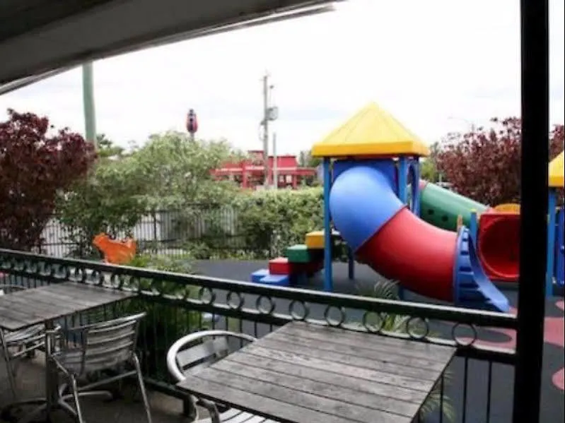 Meadowbrook Hotel Brisbane Loganlea Australia